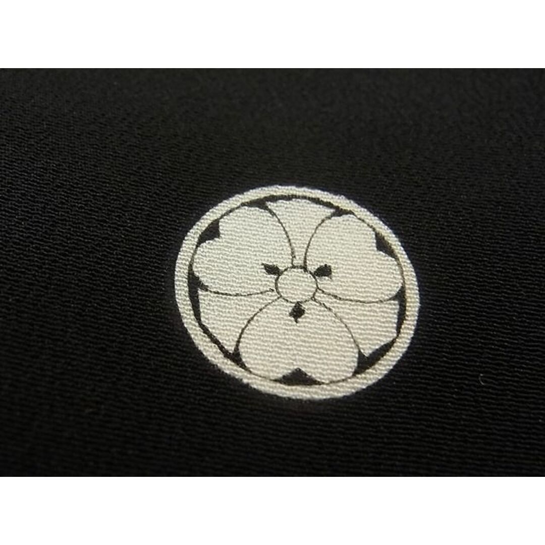 平和屋1■豪華黒留袖　駒刺繍　宝尽くし吉祥松文　金彩　逸品　CAAC7781rv レディースの水着/浴衣(着物)の商品写真