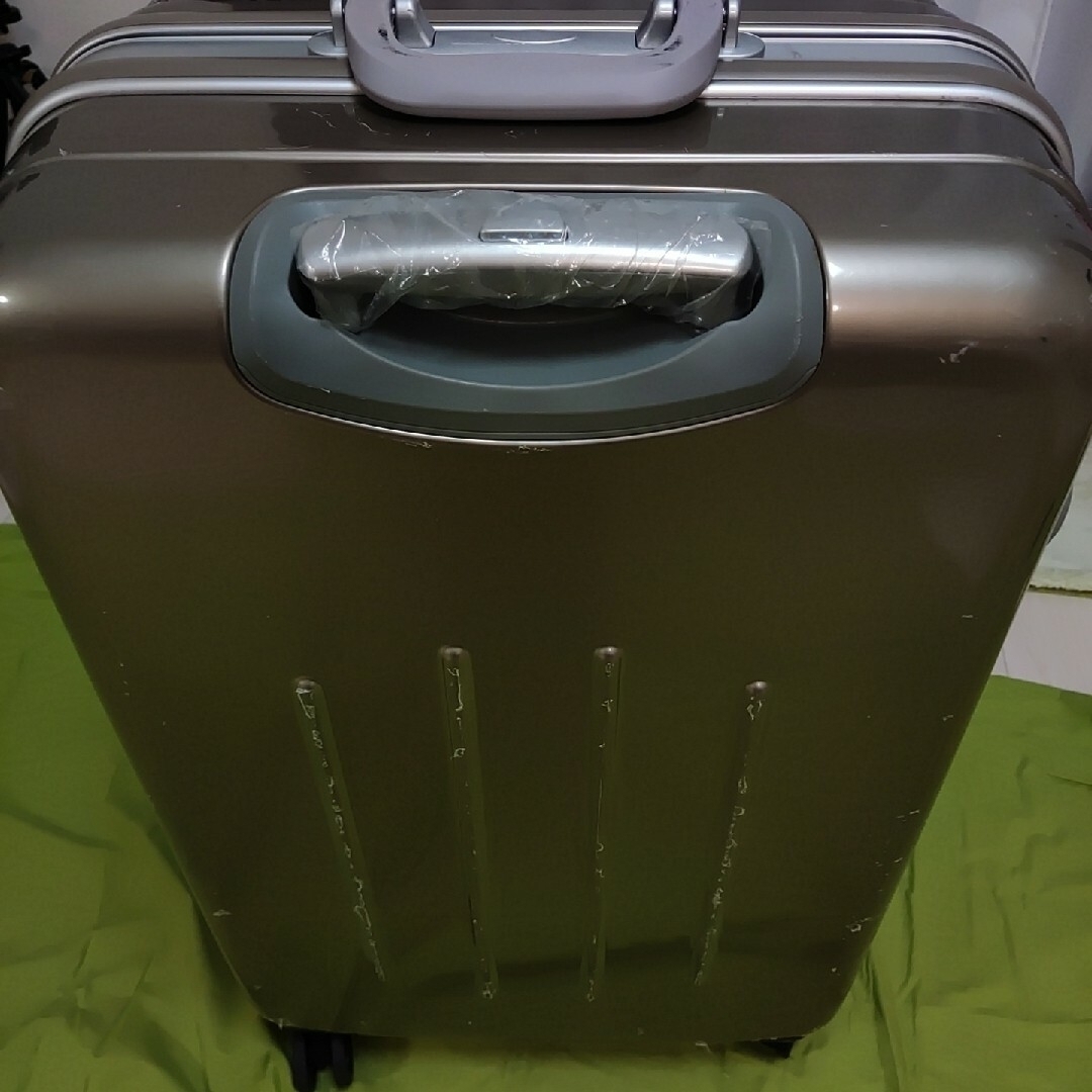 スーツケース　100L レディースのバッグ(スーツケース/キャリーバッグ)の商品写真