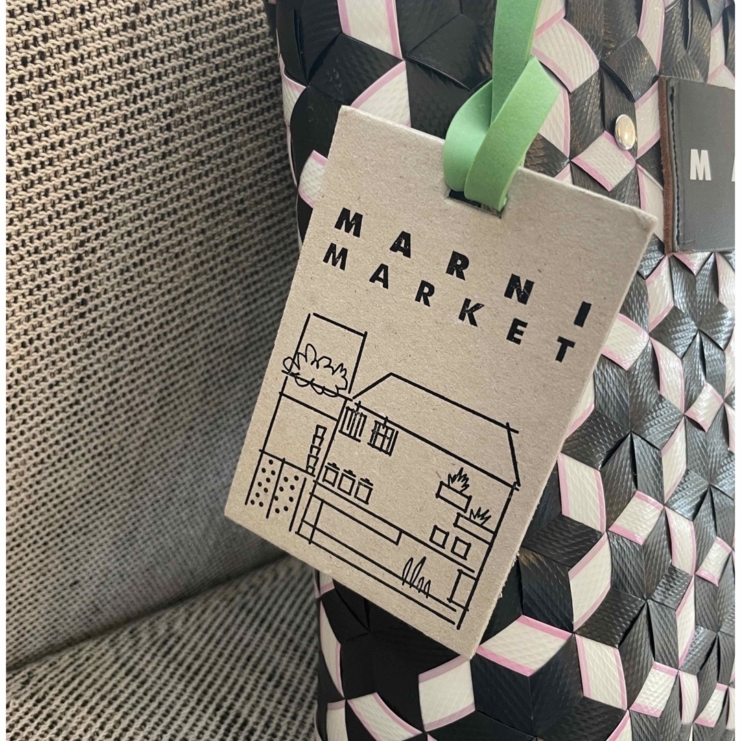 Marni(マルニ)の新品未使用　マルニマーケット　カゴバッグ レディースのバッグ(かごバッグ/ストローバッグ)の商品写真