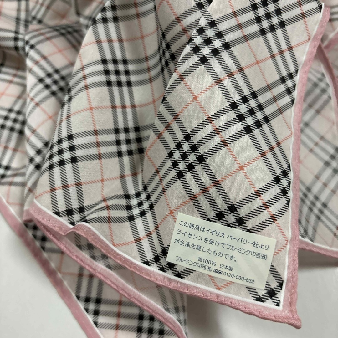 BURBERRY(バーバリー)のバーバリーハンカチ　ノバチェックピンク レディースのファッション小物(ハンカチ)の商品写真