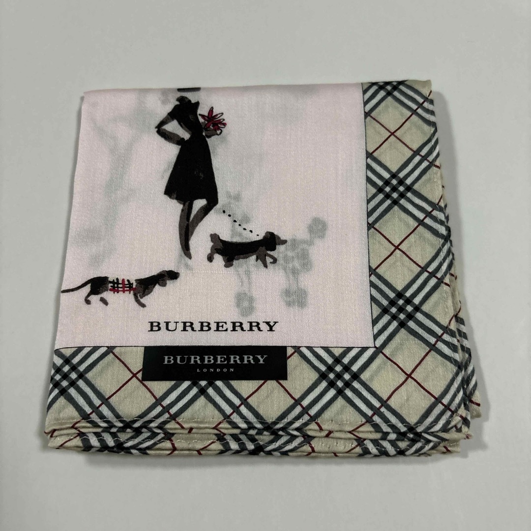 BURBERRY(バーバリー)のバーバリーハンカチ　犬とお散歩レディピンク レディースのファッション小物(ハンカチ)の商品写真