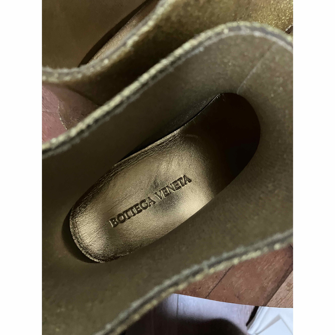 レア!ボッテガヴェネタ BOTTEGA VENETA パドルブーツ ゴールド レア!ボッテガヴェネタ BOTTEGA VENETA パドルブーツ ゴールド