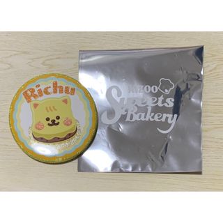 ニジュー(NiziU)のNiziU ポプスト BABY NIZOO 缶バッチ リチュ ピョンピョン(アイドルグッズ)