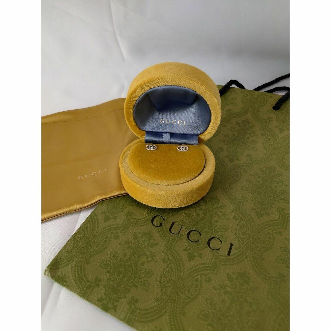 Gucci(グッチ)のGUCCI グッチ ダイヤモンド付き ダブルG スタッズ ビアス K18WG レディースのアクセサリー(ピアス)の商品写真