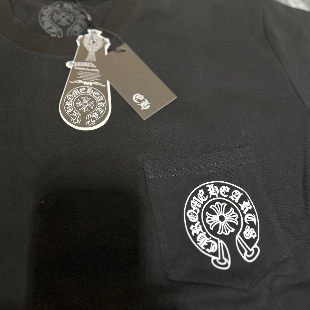 Chrome Hearts(クロムハーツ)のCHROME HEARTSクロムハーツホースシューTシャツ メンズのトップス(Tシャツ/カットソー(半袖/袖なし))の商品写真