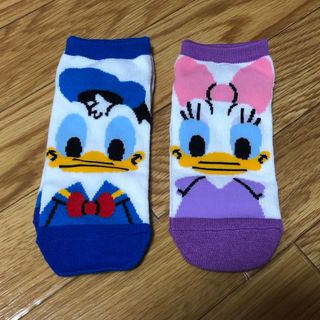 ディズニー(Disney)の★新品！！Disneyのくつ下　ドナルド　デイジー★(ソックス)