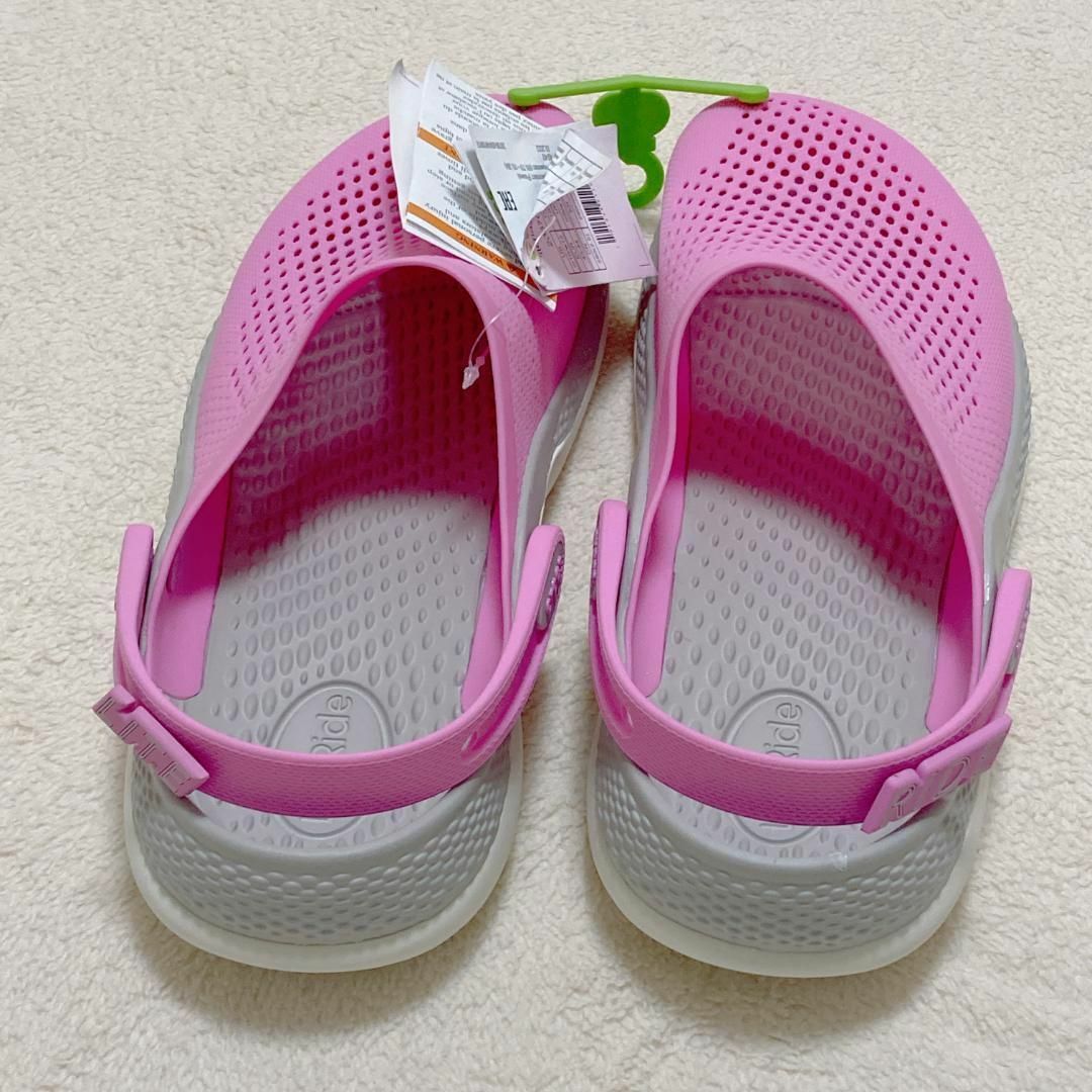 crocs(クロックス)の新品 [クロックス] サンダル ライトライド タフィーピンク 28.0 cm メンズの靴/シューズ(サンダル)の商品写真