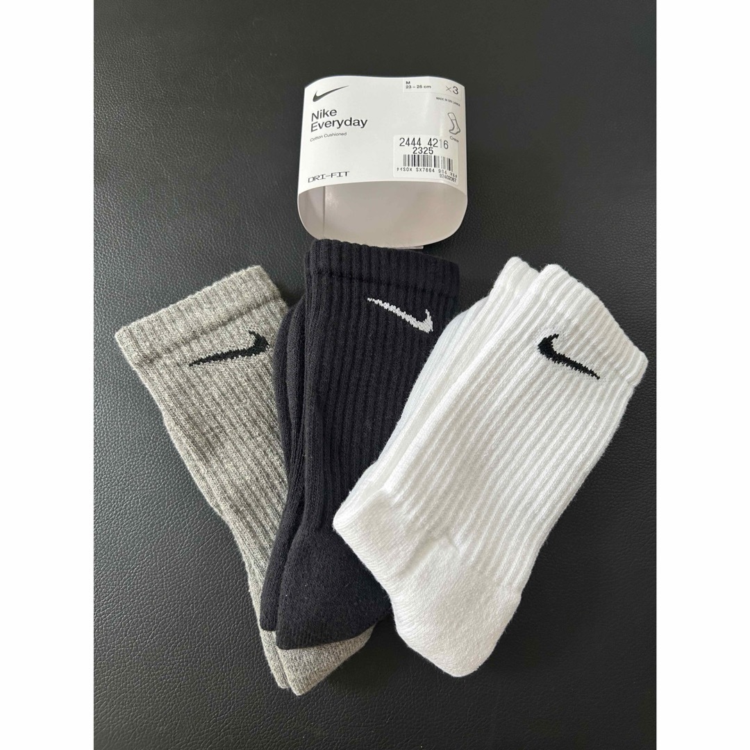 NIKE(ナイキ)のNIKE 靴下　 メンズのレッグウェア(ソックス)の商品写真