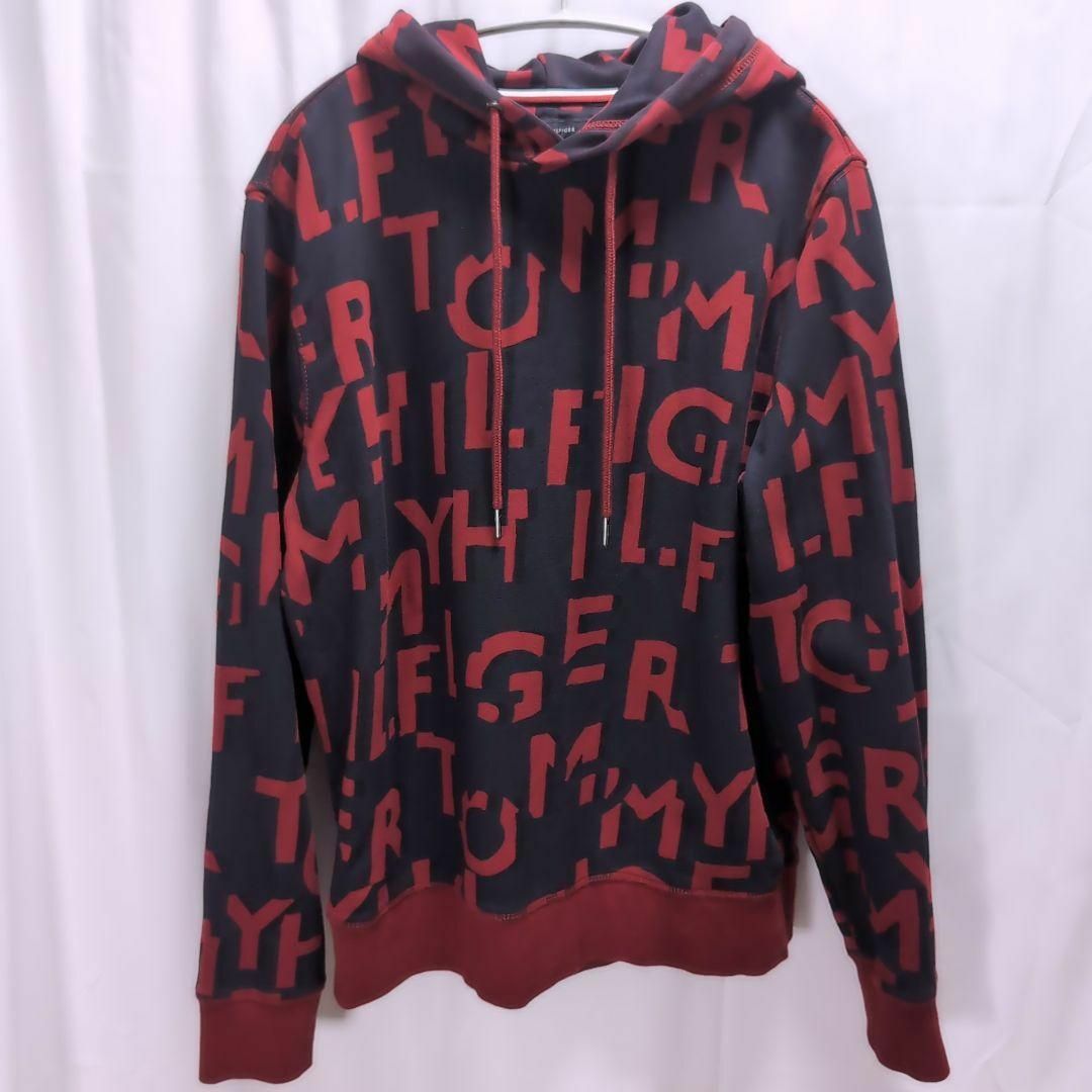 TOMMY HILFIGER(トミーヒルフィガー)のTOMMY HILFIGER パーカー 総柄 レッド ブラック M メンズのトップス(パーカー)の商品写真