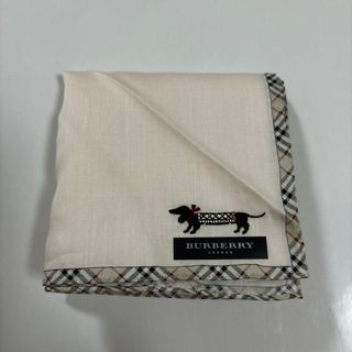 バーバリー(BURBERRY)のバーバリーハンカチ　ドッグ刺繍オフホワイト(ハンカチ)