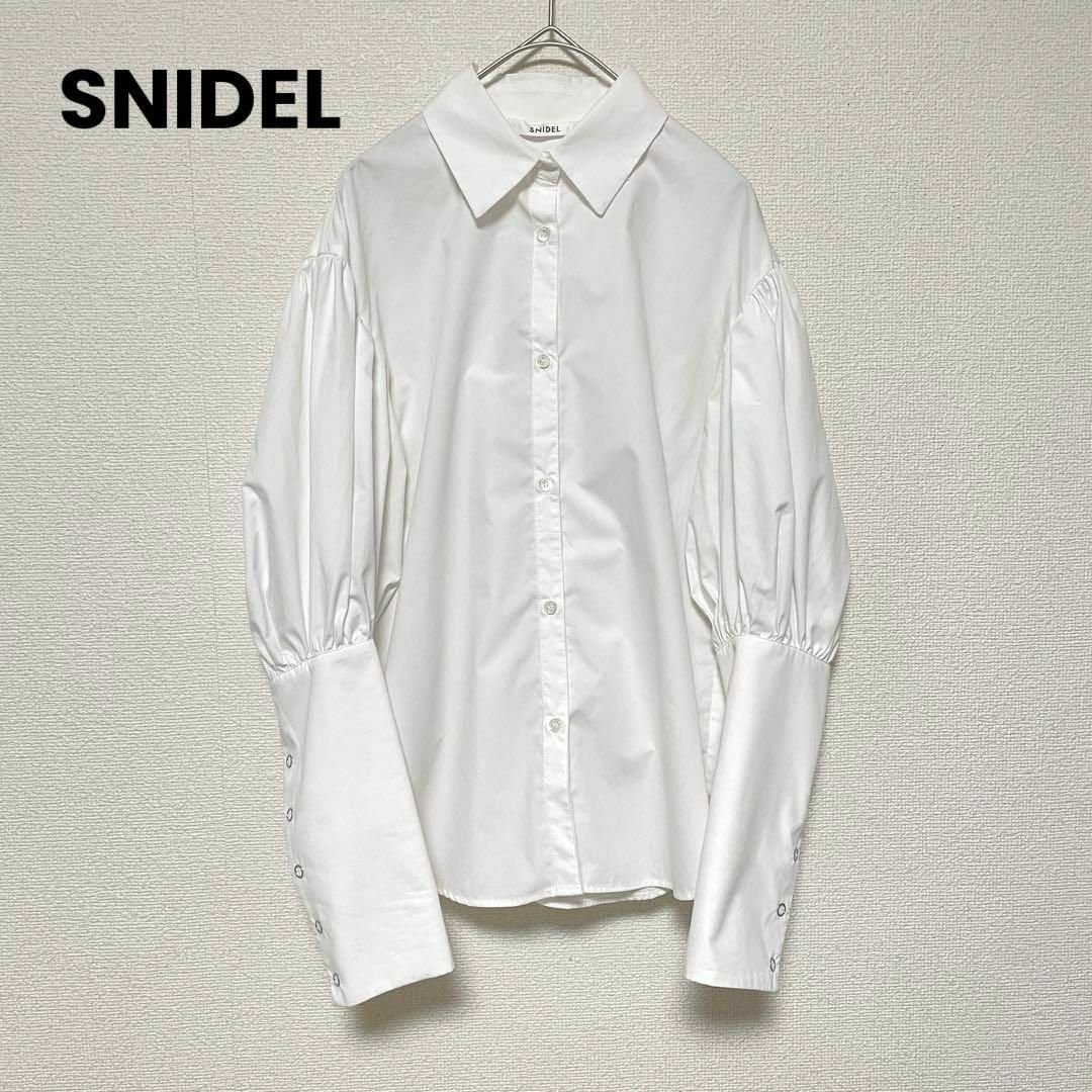 SNIDEL(スナイデル)のxx48 SNIDELスナイデル/長袖カットソー/白/シンプル/上品 レディースのトップス(シャツ/ブラウス(長袖/七分))の商品写真