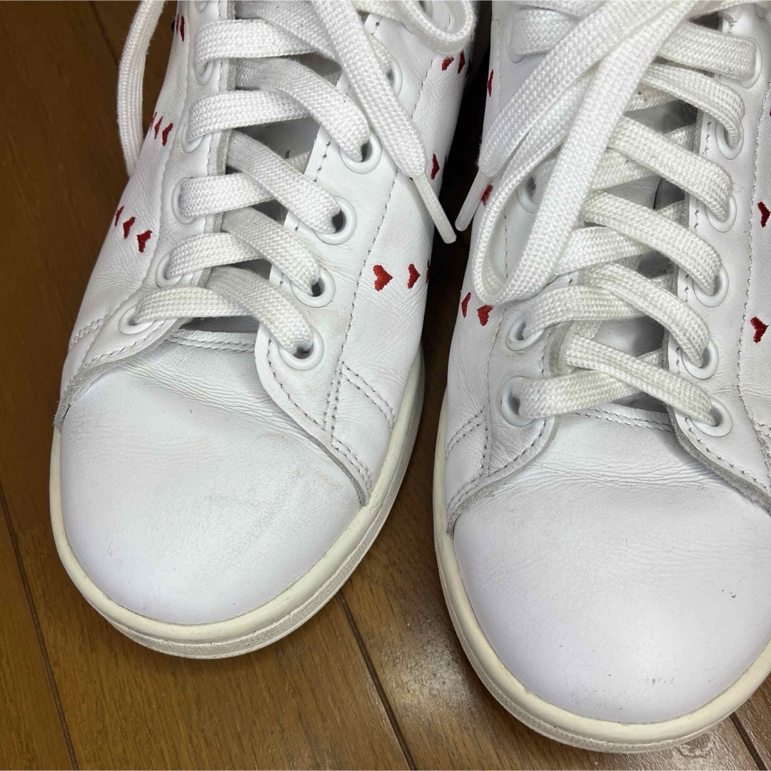 adidas(アディダス)のADIDAS ORIGINALS x STAN SMITHS ハート ホワイト レディースの靴/シューズ(スニーカー)の商品写真