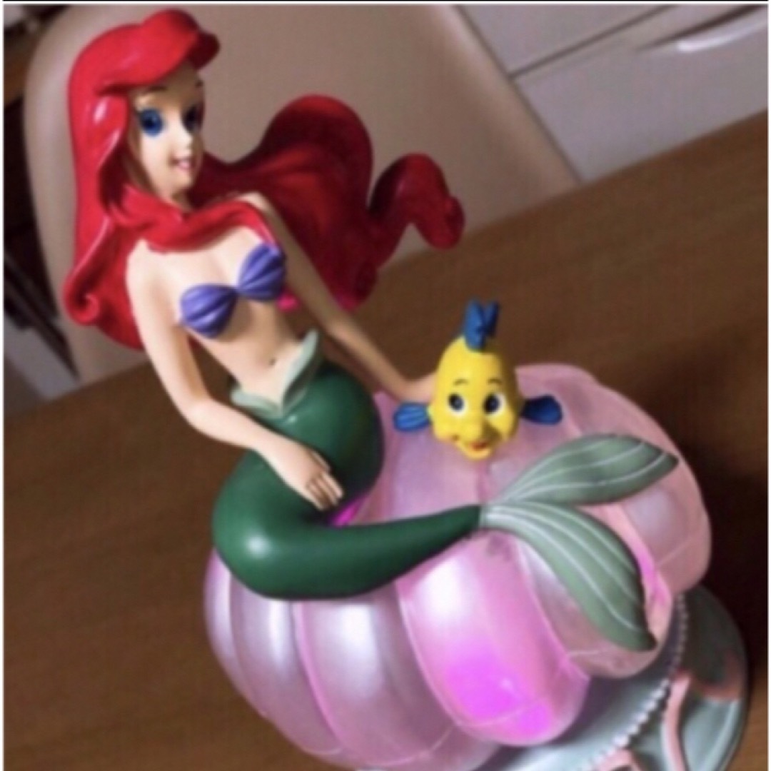 Disney(ディズニー)のリトルマーメイド アリエル フランダー シェル 貝殻 LEDライト フィギュア エンタメ/ホビーのフィギュア(アニメ/ゲーム)の商品写真