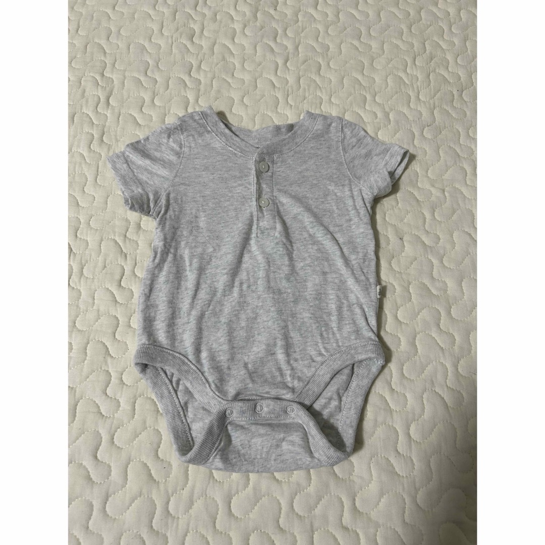 babyGAP(ベビーギャップ)のbaby GAP 半袖ボディスーツ 0-3M キッズ/ベビー/マタニティのベビー服(~85cm)(ロンパース)の商品写真