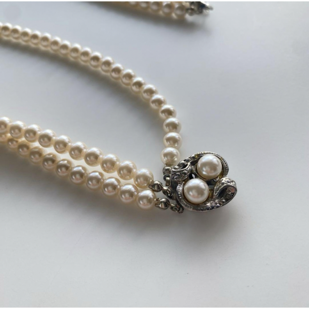 white pearl necklace レディースのアクセサリー(ネックレス)の商品写真