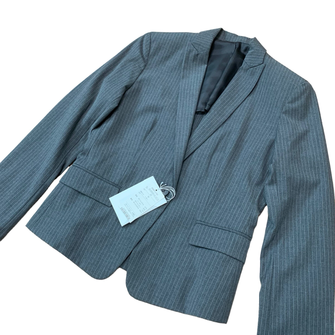 COMME CA ISM(コムサイズム)のコムサイズム　スーツセットアップ　3点セット　グレー　ストライプ　新品 レディースのフォーマル/ドレス(スーツ)の商品写真