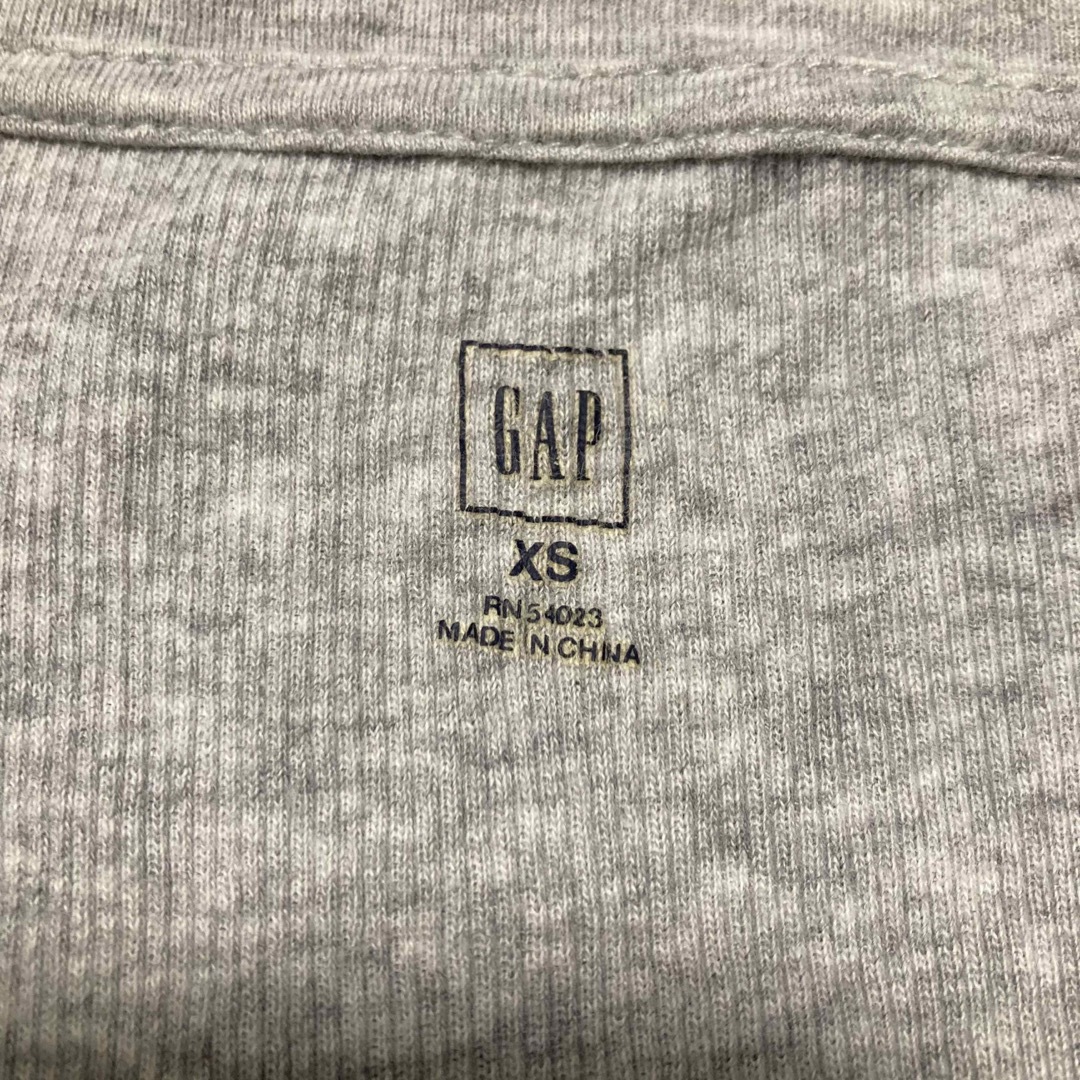 GAP(ギャップ)のGAP レディース　カットソー　Tシャツ　リブ レディースのトップス(Tシャツ(半袖/袖なし))の商品写真