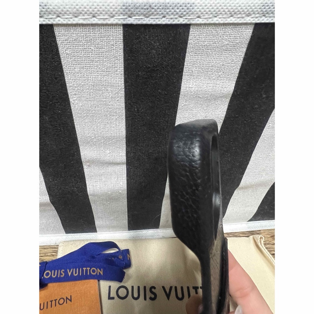 LOUIS VUITTON(ルイヴィトン)のルイヴィトン　iPhone 13 Pro ケース スマホ/家電/カメラのスマホアクセサリー(iPhoneケース)の商品写真