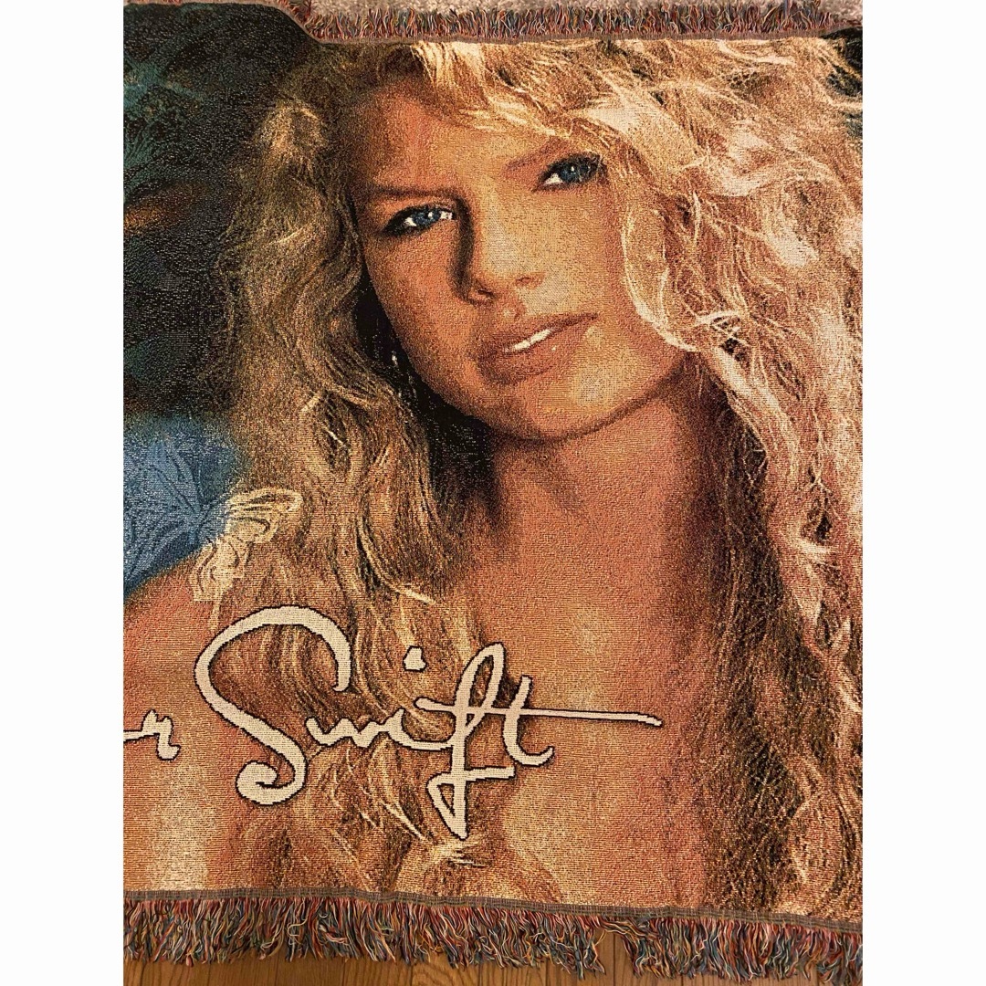 Taylor Swift Debut Album Blanket ブランケット エンタメ/ホビーのタレントグッズ(ミュージシャン)の商品写真