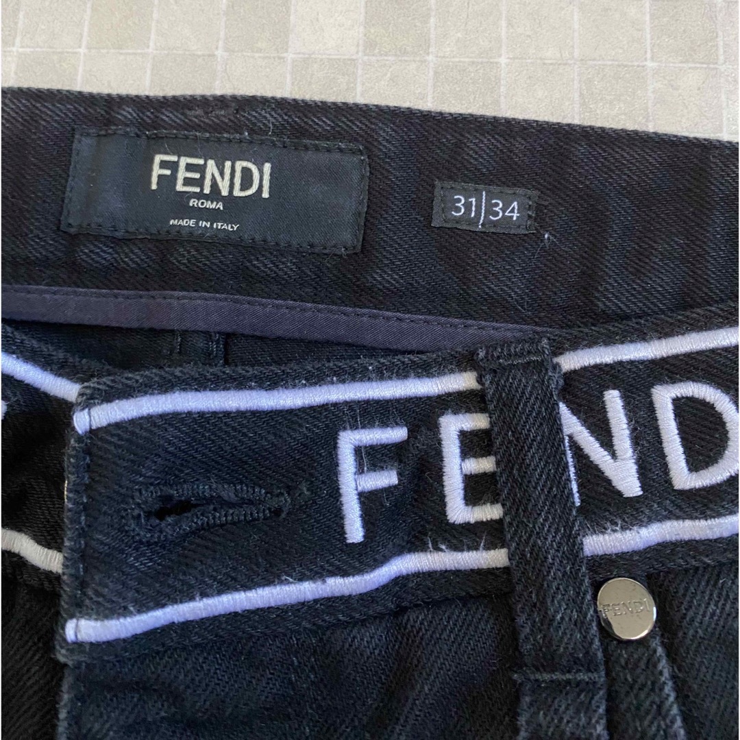 FENDI(フェンディ)の美品 FENDI ウェスト ロゴ パンツ 国内正規品 メンズのパンツ(デニム/ジーンズ)の商品写真