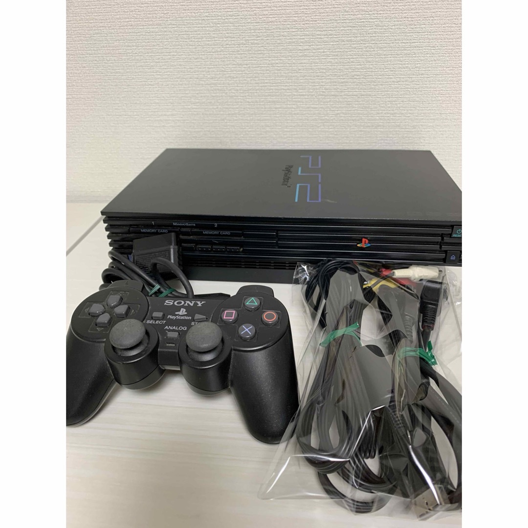 PlayStation2(プレイステーション2)のSONY PS2 プレステ2 プレイステーション2 SCPH-18000 黒 エンタメ/ホビーのゲームソフト/ゲーム機本体(家庭用ゲーム機本体)の商品写真