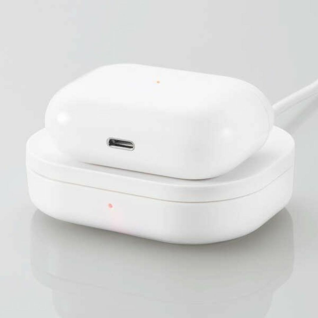 ワイヤレス充電器 Qi認証 ワイヤレスイヤホン Airpods (Pro) スマホ/家電/カメラのスマートフォン/携帯電話(バッテリー/充電器)の商品写真