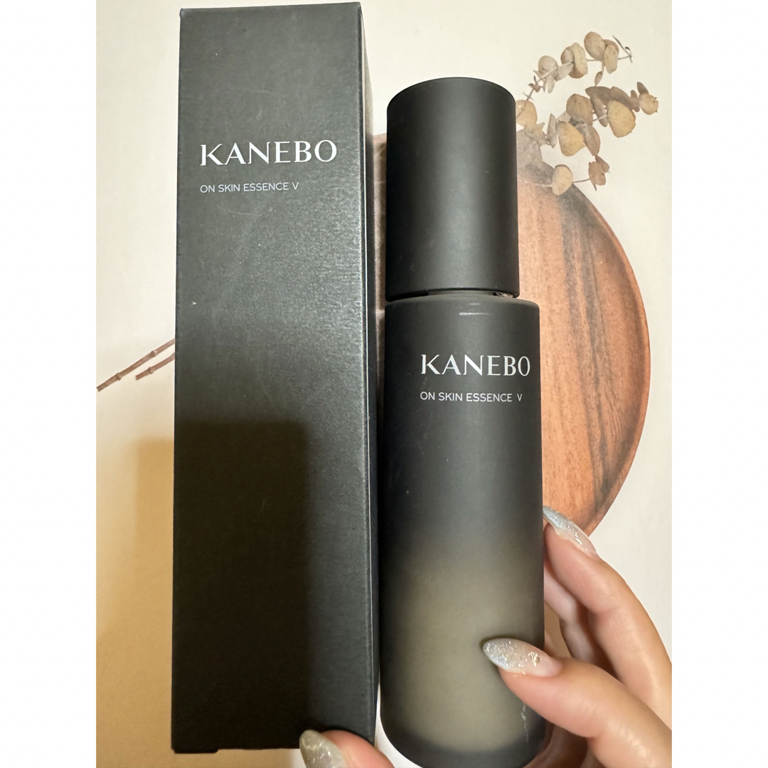 Kanebo(カネボウ)のカネボウ オン スキン エッセンス V 100ml コスメ/美容のスキンケア/基礎化粧品(化粧水/ローション)の商品写真