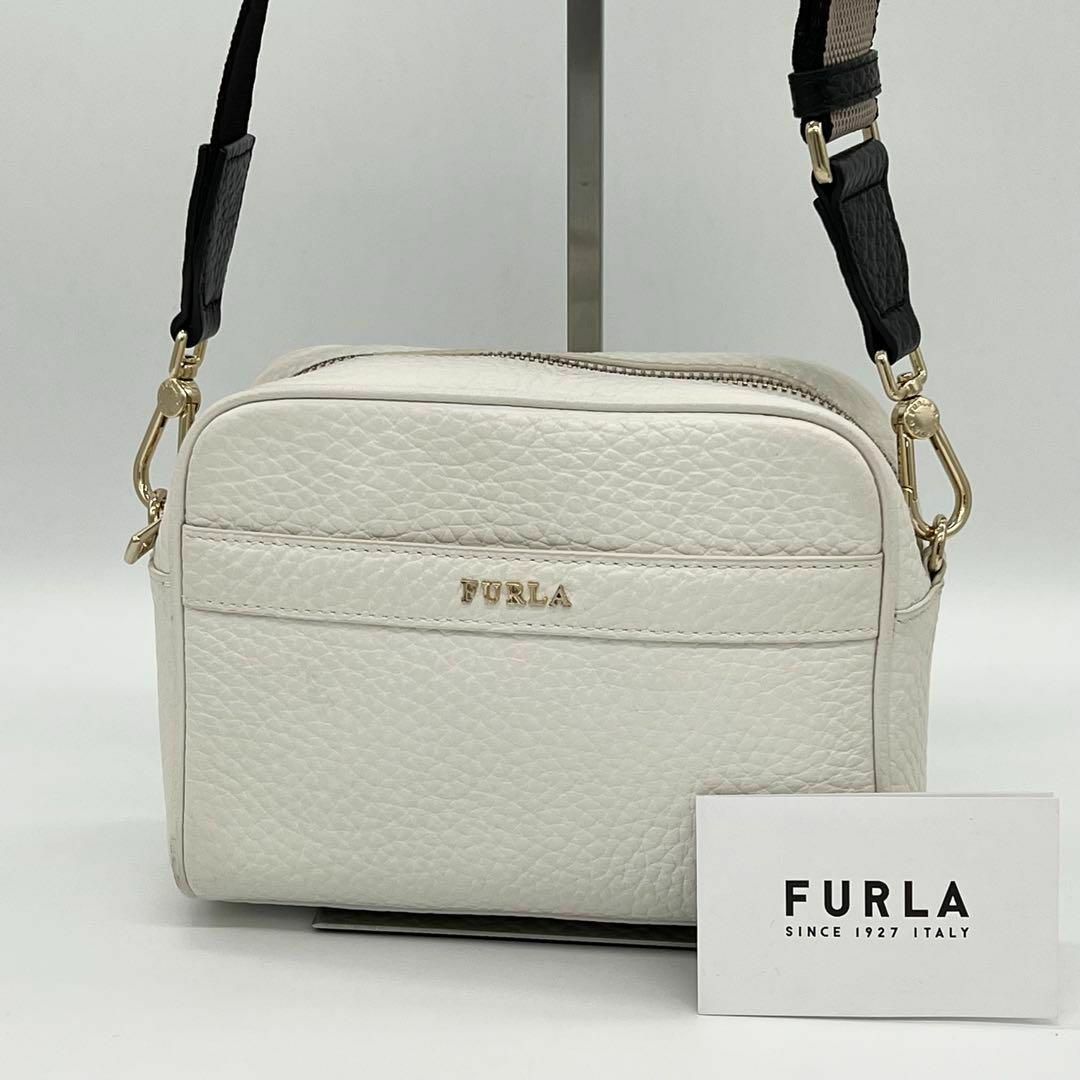 Furla(フルラ)の✨️美品✨️FURLA アヴリル シボ革 クロスボディ ミニバッグ アイボリー レディースのバッグ(ショルダーバッグ)の商品写真