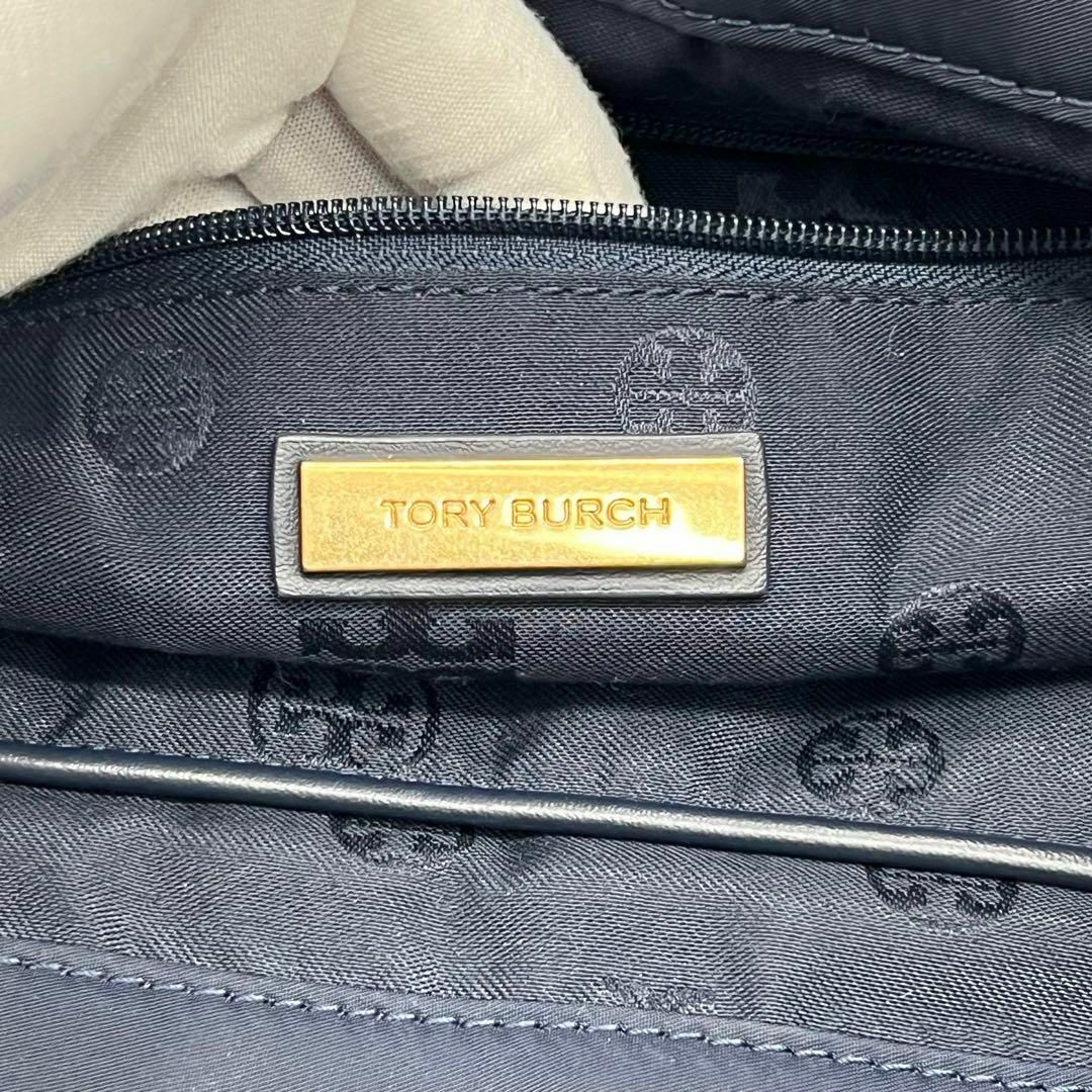 Tory Burch(トリーバーチ)の✨️美品✨️Tory Burch エラ トートバッグ ナイロン レザー ネイビー レディースのバッグ(トートバッグ)の商品写真
