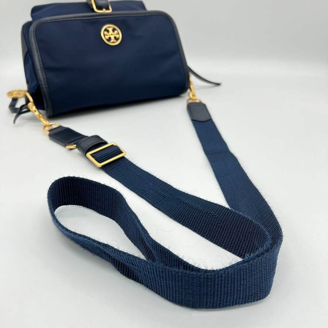 Tory Burch(トリーバーチ)の✨美品✨ToryBurch PIPER ショルダーバッグ ナイロン ネイビー レディースのバッグ(ショルダーバッグ)の商品写真