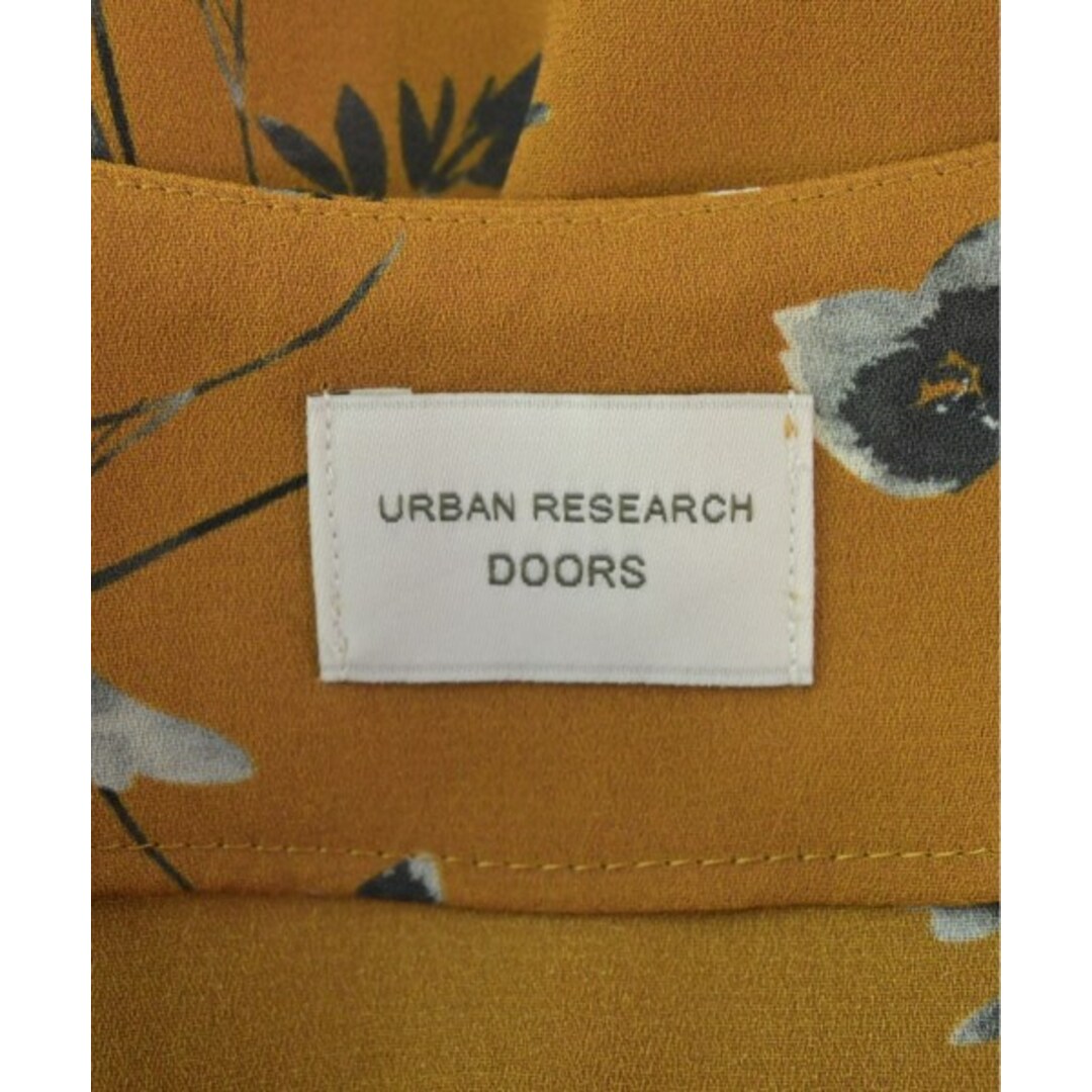 URBAN RESEARCH DOORS(アーバンリサーチドアーズ)のURBAN RESEARCH DOORS ブラウス ONE 【古着】【中古】 レディースのトップス(シャツ/ブラウス(長袖/七分))の商品写真