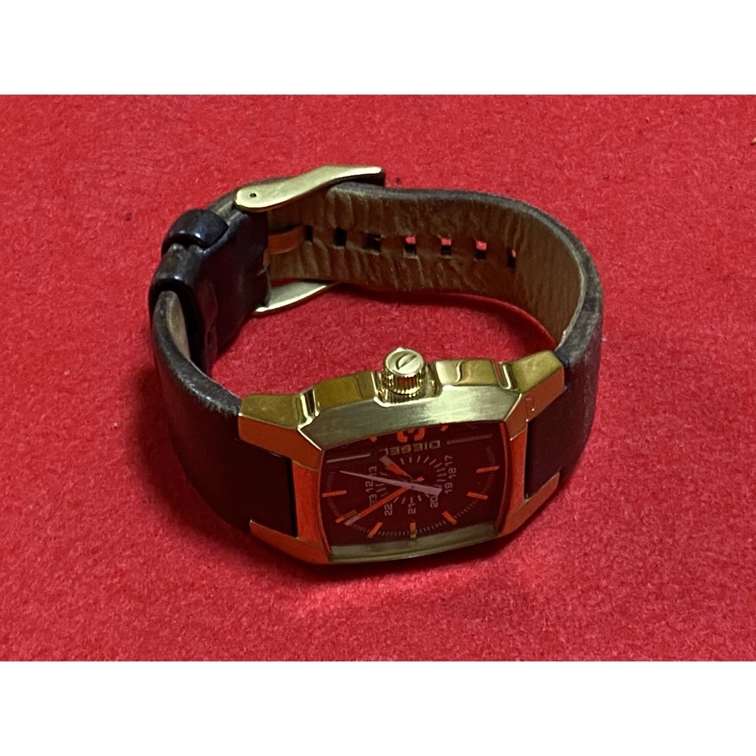 dieSEL ONLY THE BRAVE アナログ腕時計動作品　630ー2ー2 メンズの時計(腕時計(アナログ))の商品写真