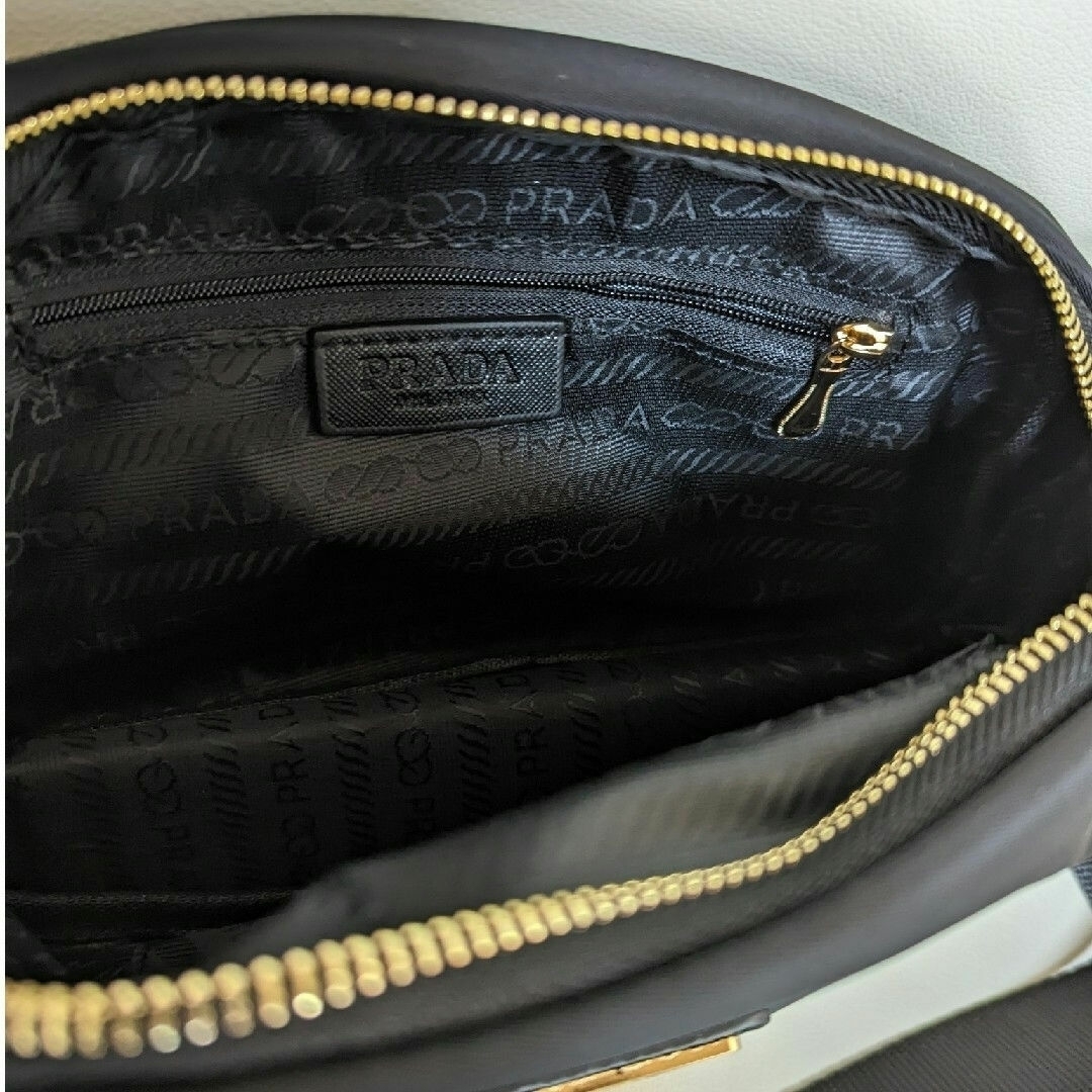 PRADA(プラダ)のＧＷ中価格  PRADAノベルティ ショルダーバッグ レディースのバッグ(ショルダーバッグ)の商品写真