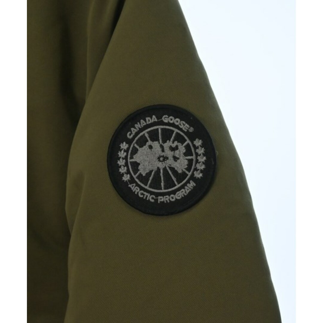 CANADA GOOSE(カナダグース)のCANADA GOOSE ダウンジャケット/ダウンベスト M カーキ 【古着】【中古】 メンズのジャケット/アウター(ダウンジャケット)の商品写真