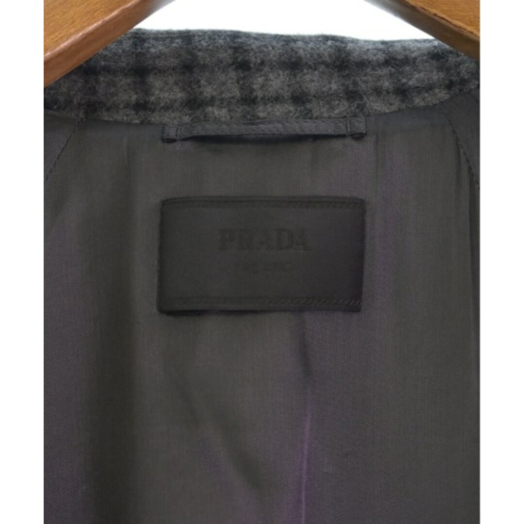 PRADA(プラダ)のPRADA プラダ チェスターコート 44(S位) グレーx黒(チェック) 【古着】【中古】 メンズのジャケット/アウター(チェスターコート)の商品写真