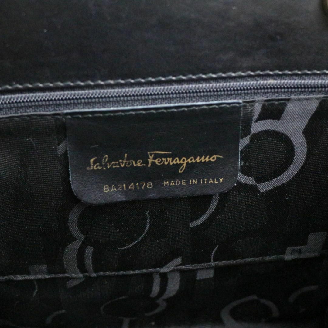 Salvatore Ferragamo(サルヴァトーレフェラガモ)のサルヴァトーレフェラガモ　ハンドバッグ　ヴァラリボン　フォーマルバッグ レディースのバッグ(ハンドバッグ)の商品写真