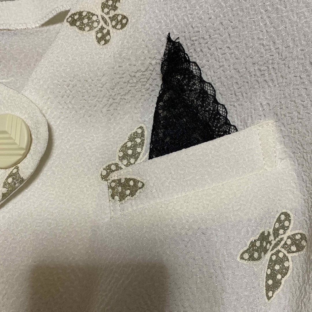 ミセス 半袖 ブラウス 新品未使用 蝶 ちりめん レディースのトップス(シャツ/ブラウス(半袖/袖なし))の商品写真