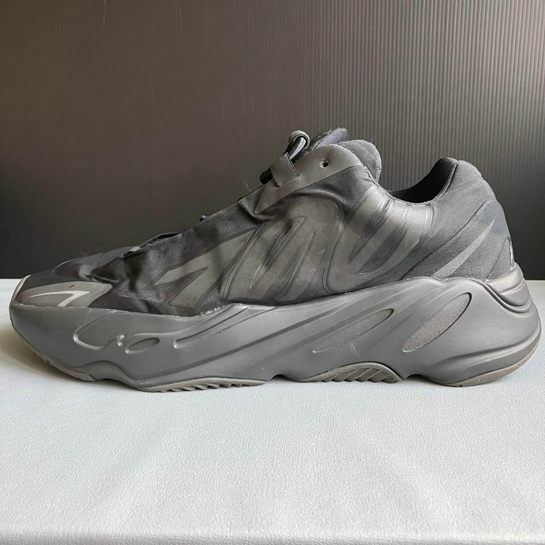 adidas(アディダス)のadidasYEEZY BOOST 700MNVNブラック27.5 美品 メンズの靴/シューズ(スニーカー)の商品写真