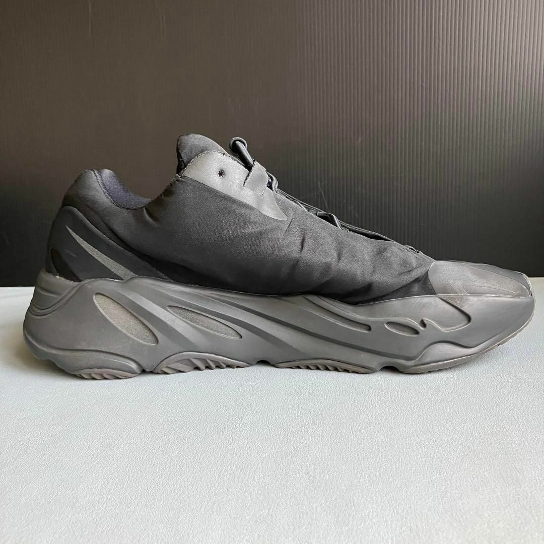 adidas(アディダス)のadidasYEEZY BOOST 700MNVNブラック27.5 美品 メンズの靴/シューズ(スニーカー)の商品写真