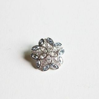 スワロフスキー(SWAROVSKI)のスワロフスキー クリスタルミニブローチ(ブローチ/コサージュ)