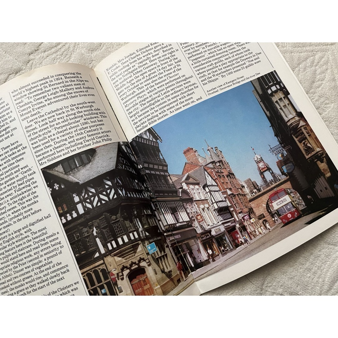 Chesterスーベニアブック　英語版 エンタメ/ホビーの本(地図/旅行ガイド)の商品写真