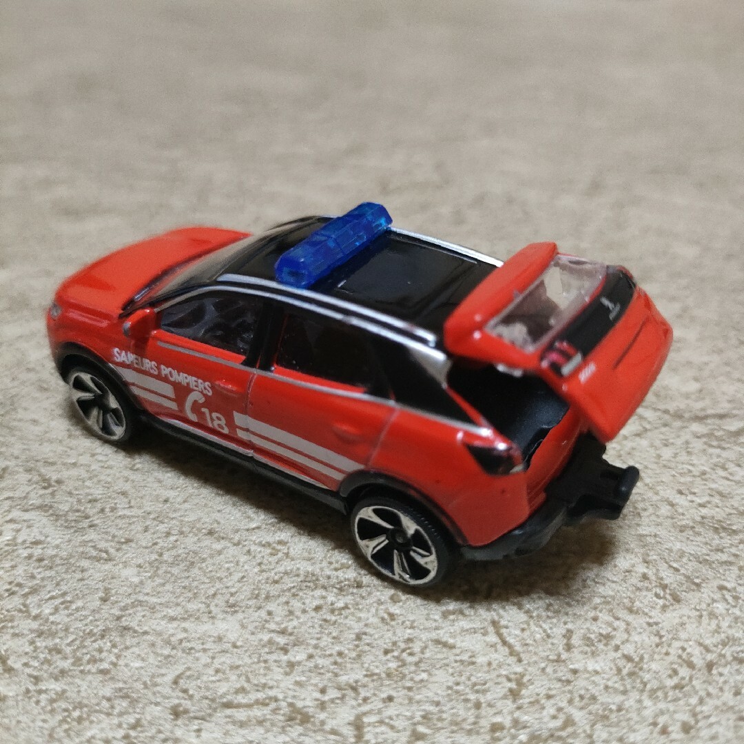マジョレット　プジョー 3008 GT エンタメ/ホビーのおもちゃ/ぬいぐるみ(ミニカー)の商品写真