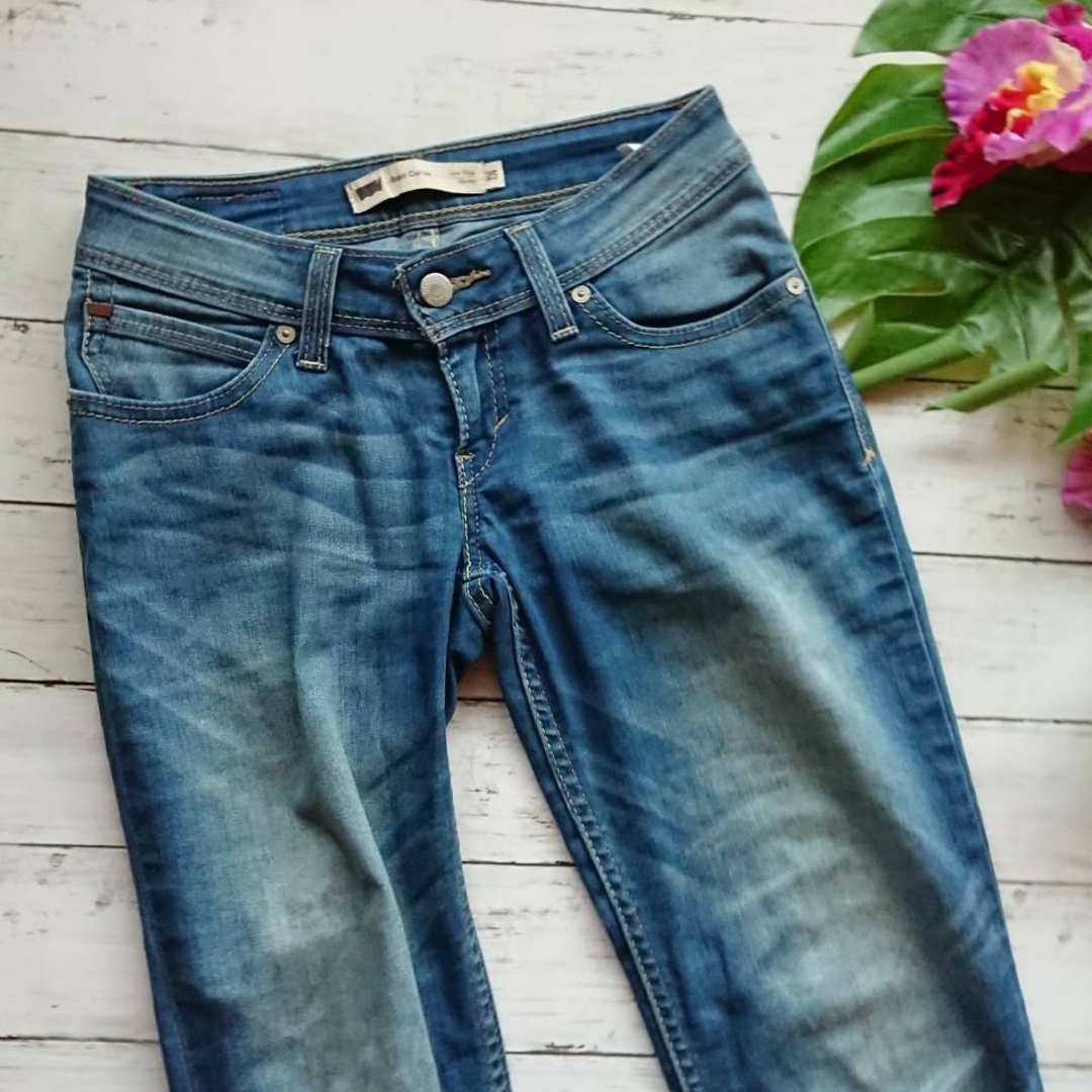 Levi's(リーバイス)のLevis☆ローライズ×ウォッシュ☆薄手ストレッチデニムパンツ レディースのパンツ(デニム/ジーンズ)の商品写真