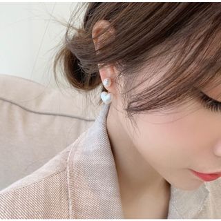 ♡ハートピアス♡ パール　高見え　高級感　可愛い　かわいい　韓国　入学式　ママ(ピアス)