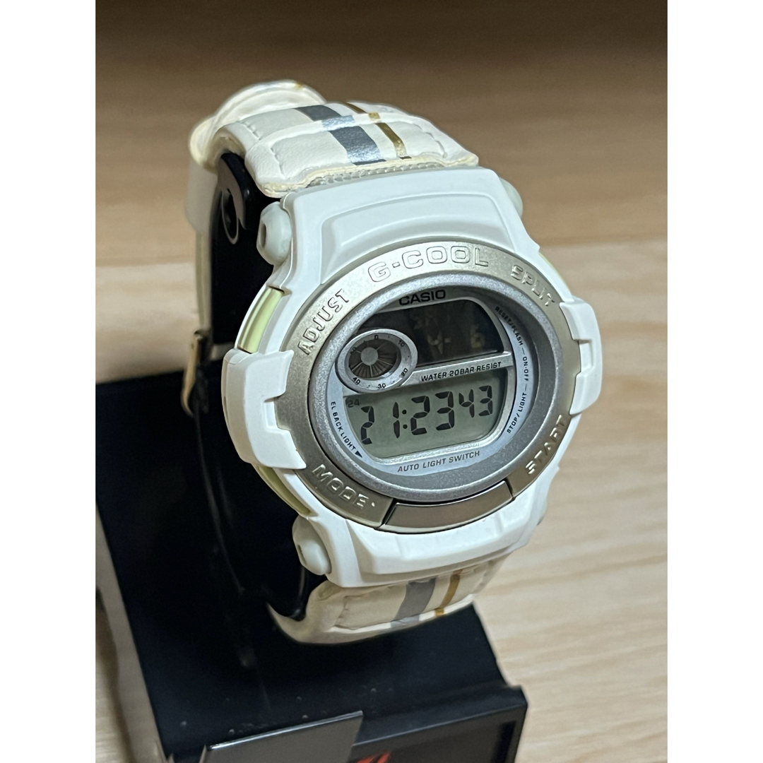 CASIO G-SHOCK  人気のG-COOL デジタル 反転液晶 搭載モデル メンズの時計(腕時計(デジタル))の商品写真