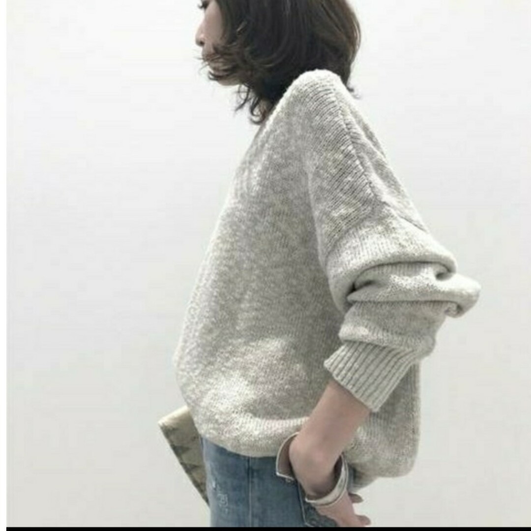 L'Appartement DEUXIEME CLASSE(アパルトモンドゥーズィエムクラス)のL'Appartement  Back V Knit ナチュラル レディースのトップス(ニット/セーター)の商品写真