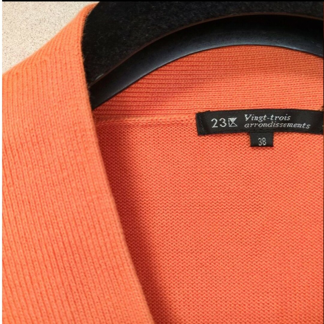 23区(ニジュウサンク)の23区   ビタミンカラー、オレンジ色のコットン ニット レディースのトップス(ニット/セーター)の商品写真
