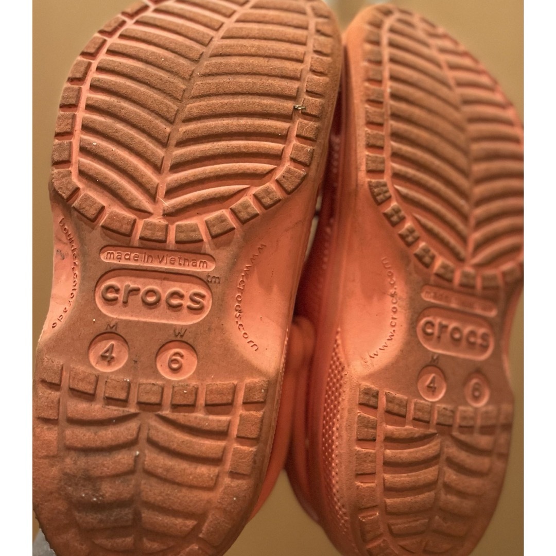 crocs(クロックス)のクロックス　23.5cmぐらい レディースの靴/シューズ(サンダル)の商品写真
