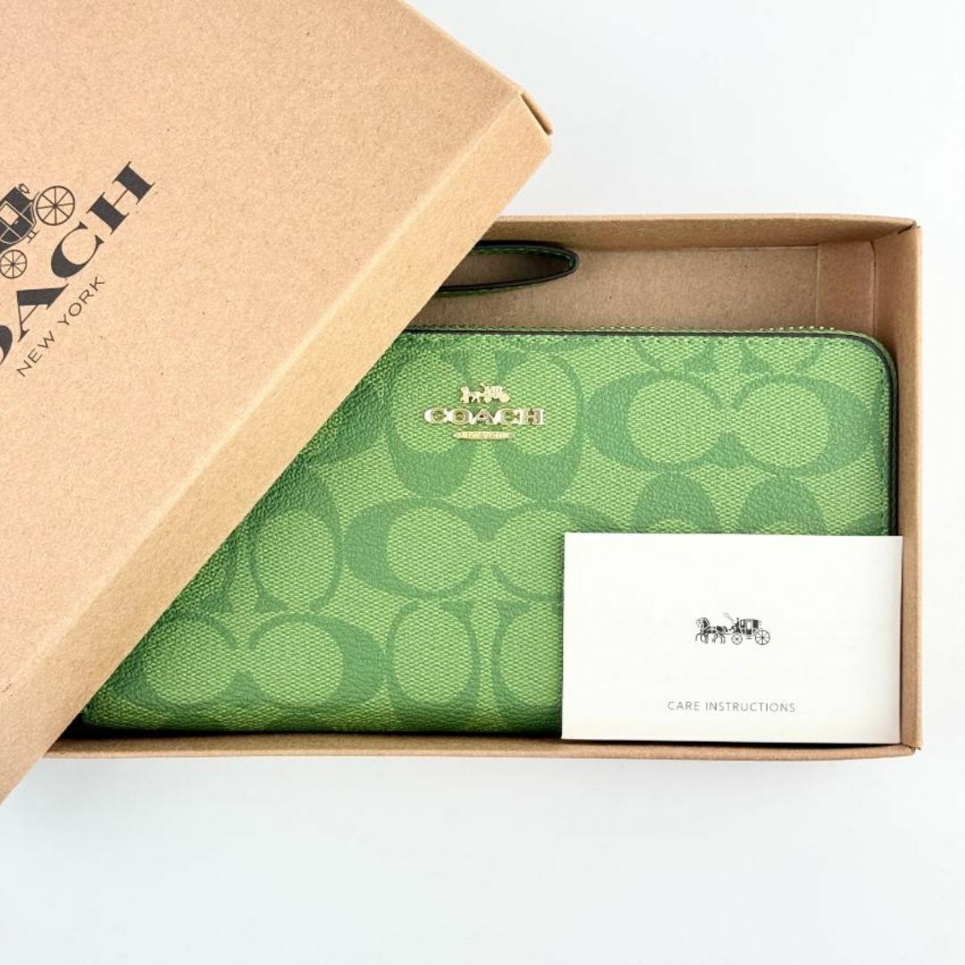 【COACH】アウトレット コーチ ラウンドジップ シグネチャー 長財布 緑 レディースのファッション小物(財布)の商品写真
