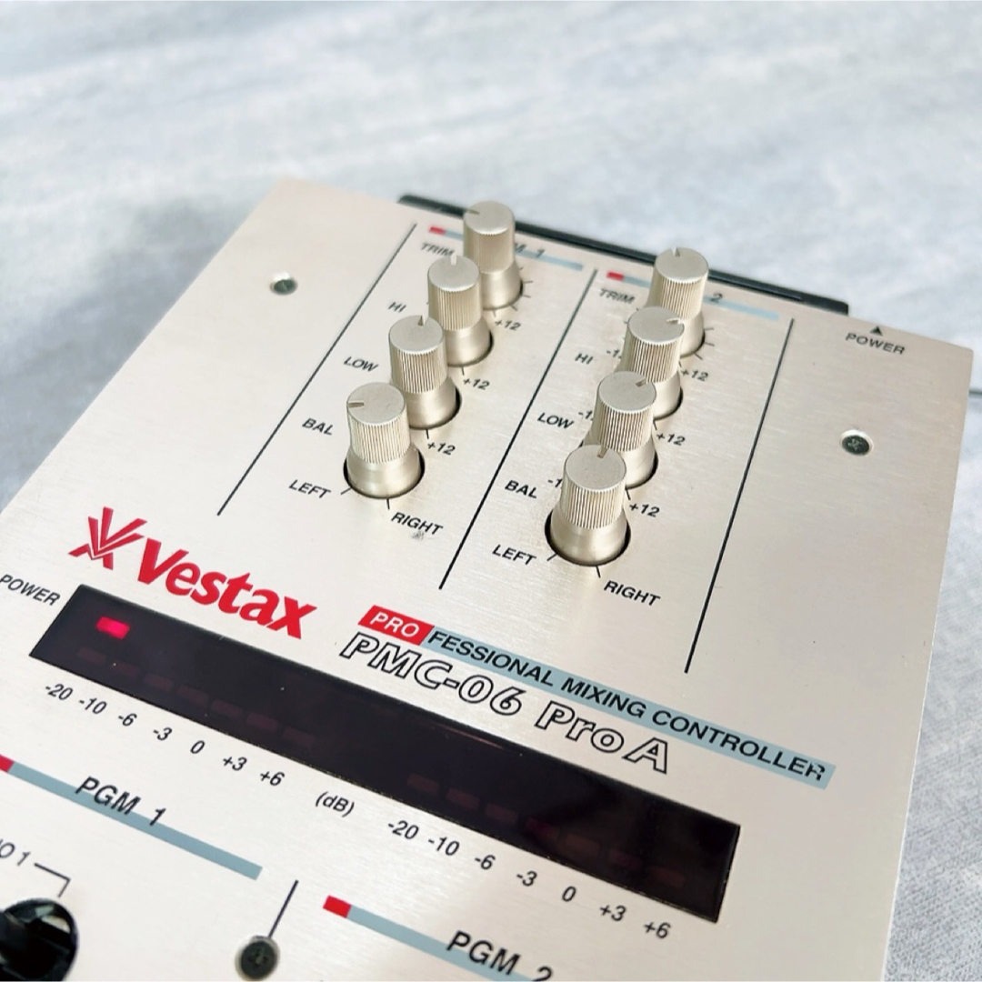 Vestax(ベスタクス)のZ040 名機 VESTAX PMC-06 ProA DJ機材 アナログミキサー 楽器のDJ機器(DJミキサー)の商品写真